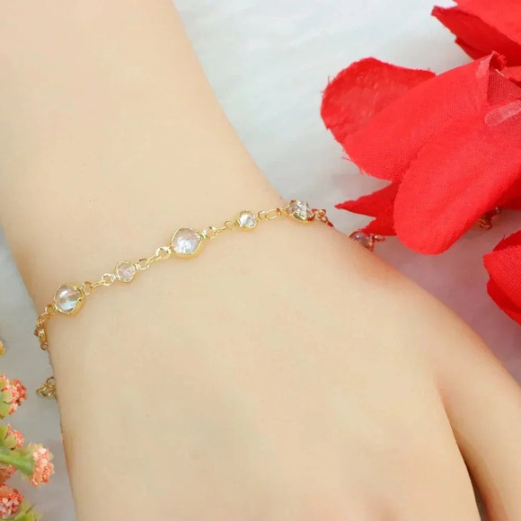 "New Beautiful Design Bracelet for Women/Girls, Gift, B790 - Picture 3 of 10